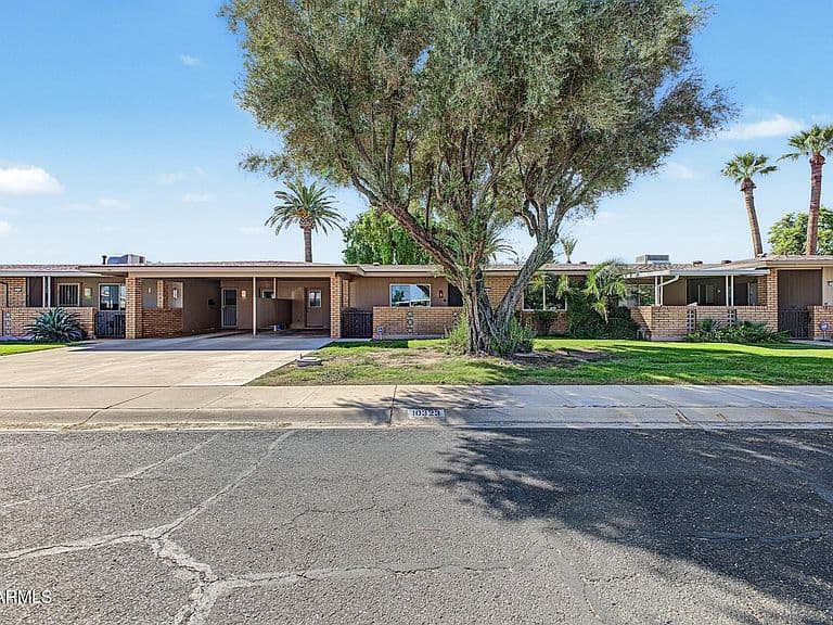 10323 W DEANNE Drive photo 1