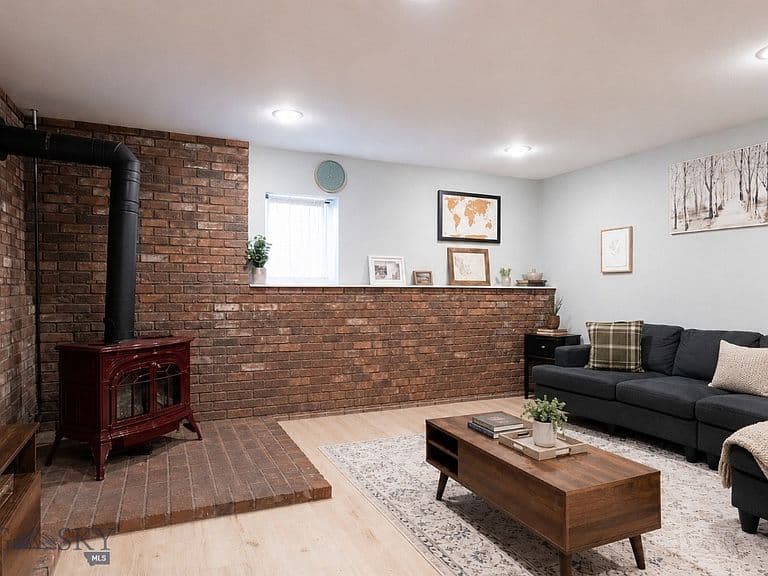 91 Stiles Ave photo 4