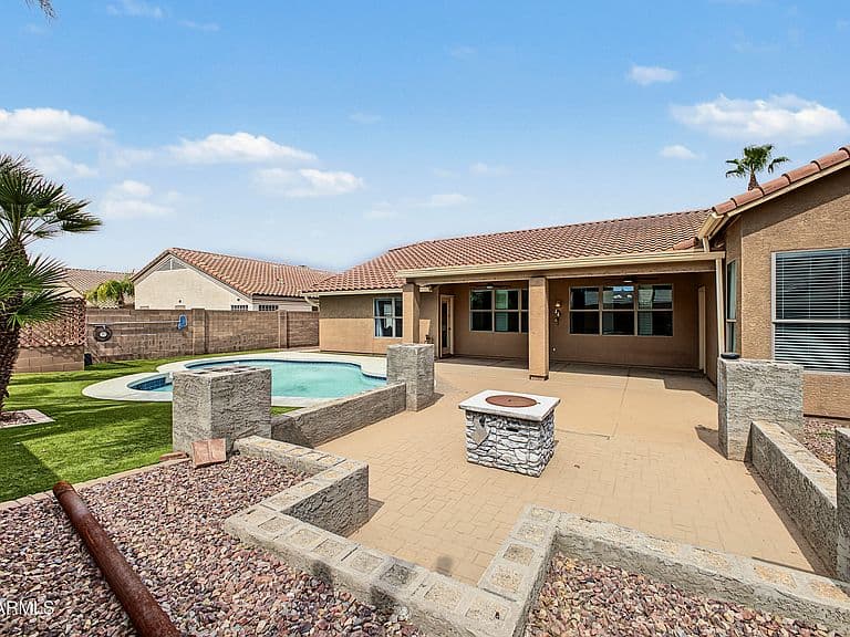 9815 E PANTERA Avenue photo 3