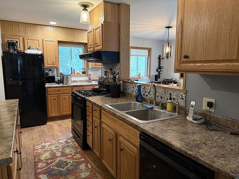 70 Tamarack Street photo 5