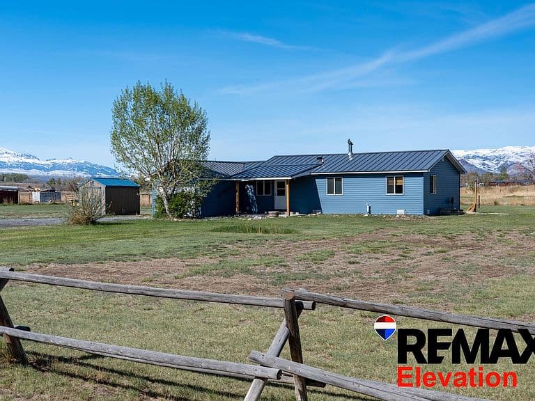 21 Sunburst Dr photo 2