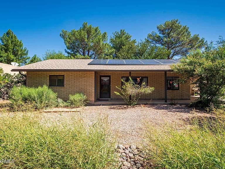 3520 E Yuma Drive photo 1
