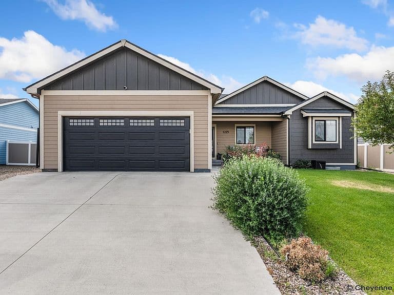 1225 Rabbit Brush Trl photo 2