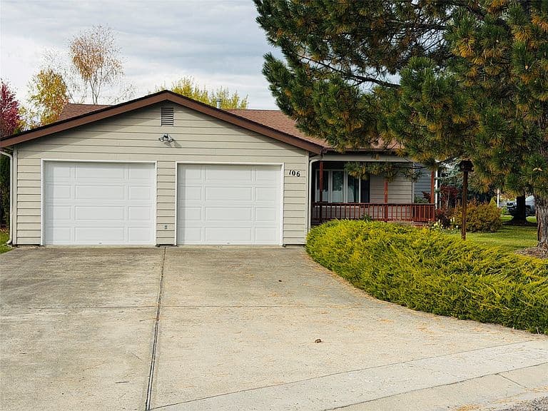 106 Trevino Dr photo 1