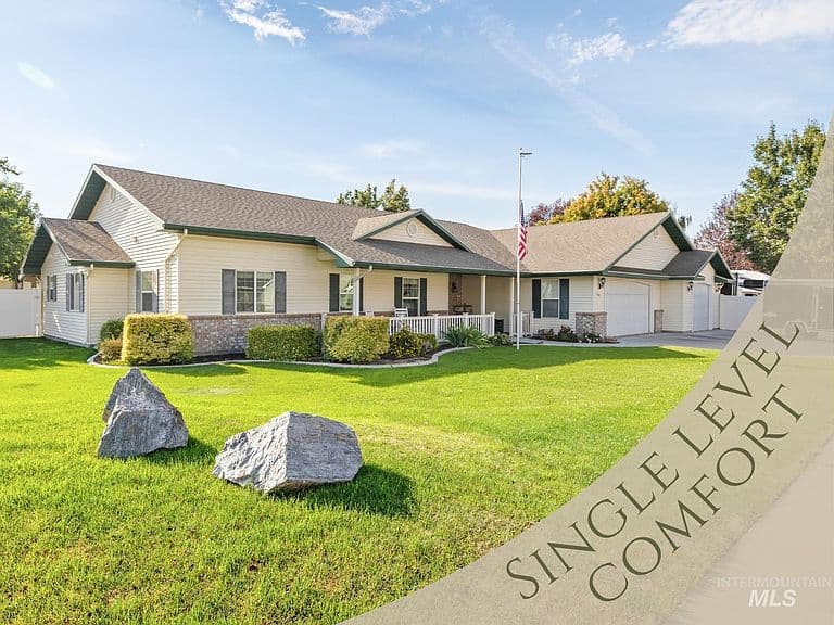 1143 Eastridge Way photo 1