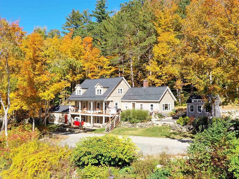24 Mill Pond Lane photo 1