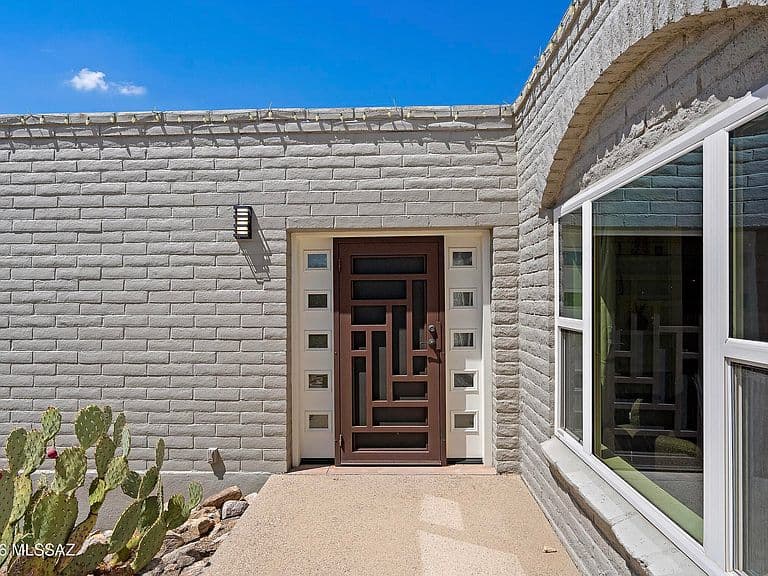 6415 N Camino Padre Isidoro photo 5