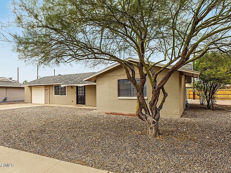 12214 N AUGUSTA Drive photo 4