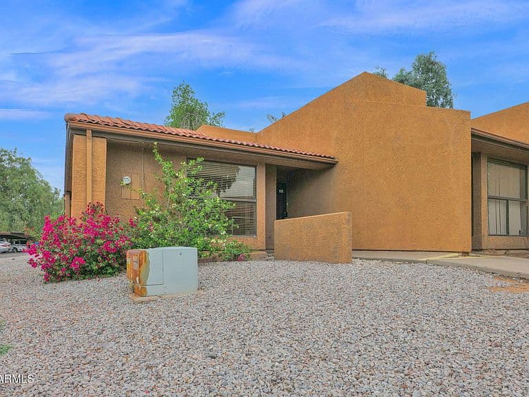3228 W GLENDALE Avenue #126 photo 2