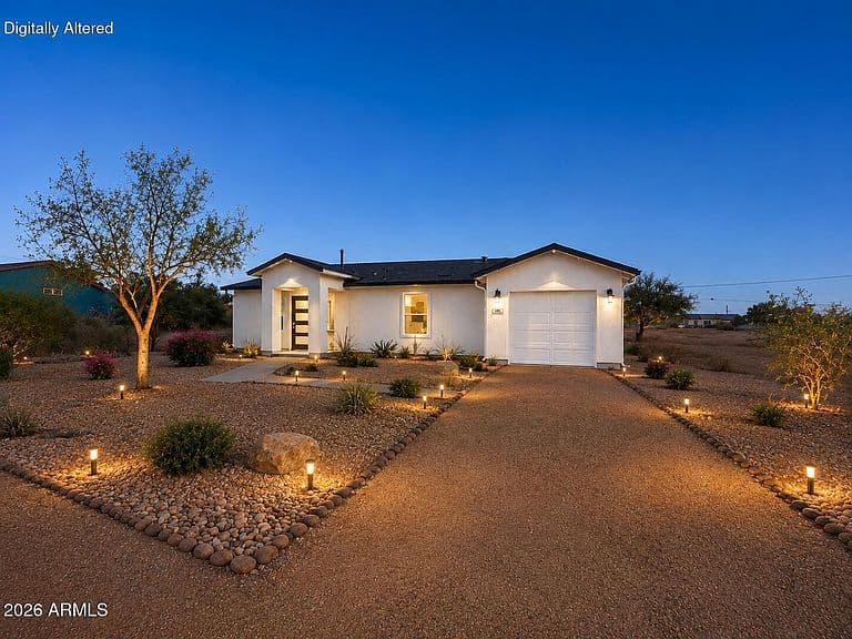 20162 E ANTELOPE Road photo 1
