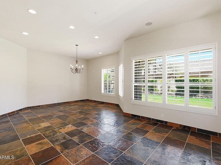 7458 E MARIPOSA GRANDE Drive photo 4