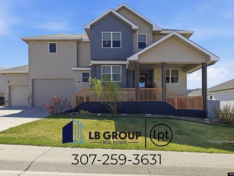 1031 Goodstein Dr photo 1