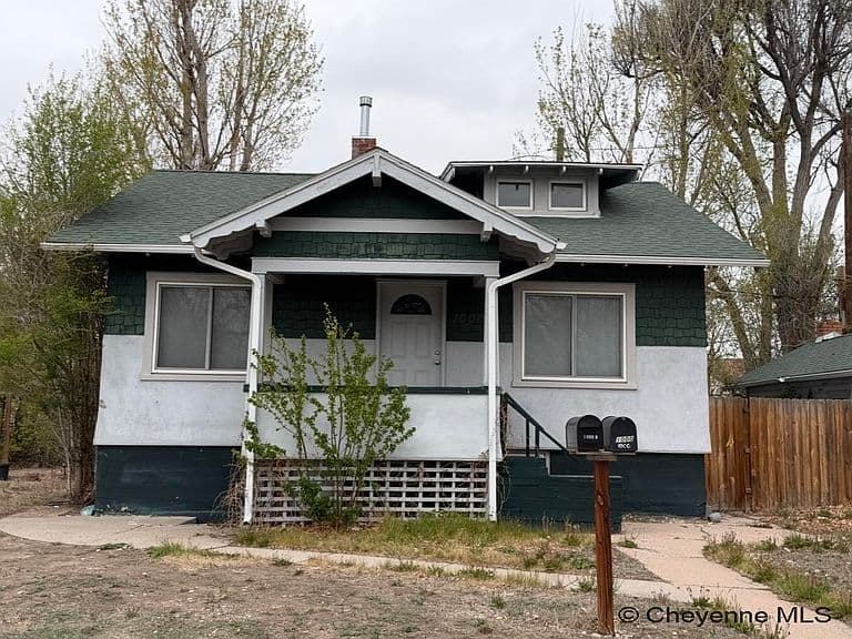 1000 W 29th St photo 1