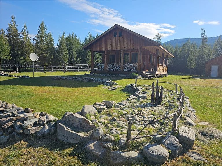 1606 N Fork Yaak Rd photo 1