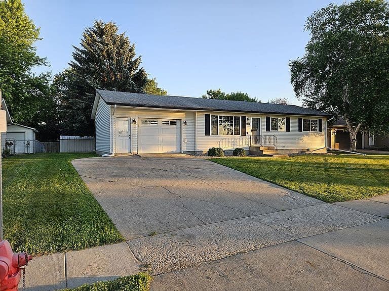 2713 4th Ave S photo 3