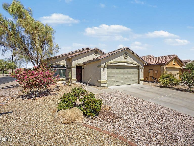 25874 W WHYMAN Street photo 3
