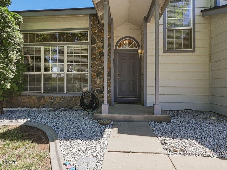 4566 Canyon Ridge Ln photo 3