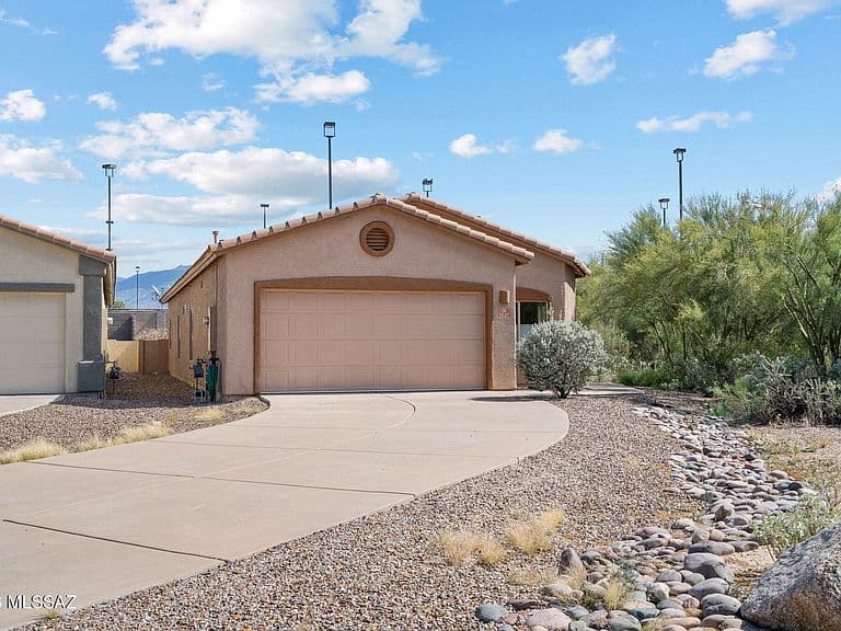 1137 S Speckled Stone Way photo 1