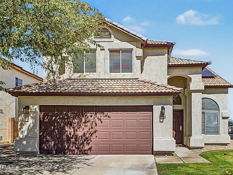 8684 E AVALON Drive photo 1
