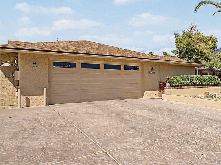 4740 E VOLTAIRE Avenue photo 5