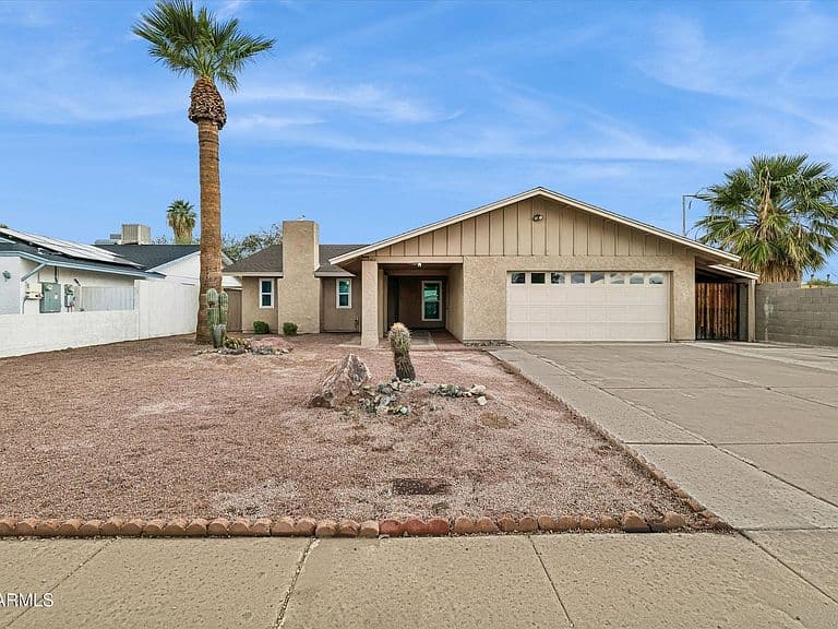2802 W MORTEN Avenue photo 1