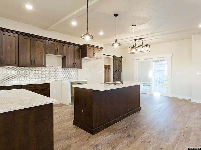 621 Memory Ln photo 3
