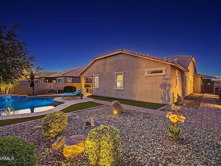 16385 W SOFT WIND Drive photo 5