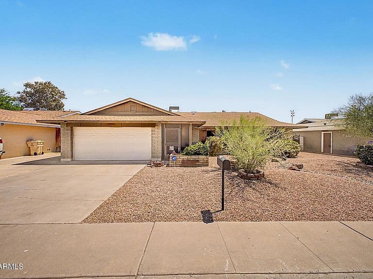 5221 W EVANS Drive photo 1