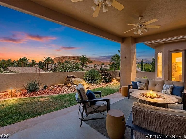 901 Crest View Dr photo 1