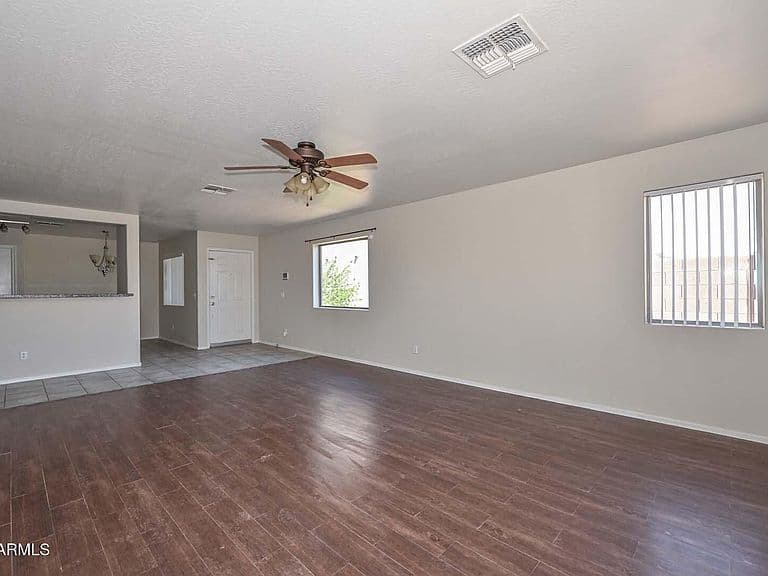 7267 S SUNRISE Way photo 5