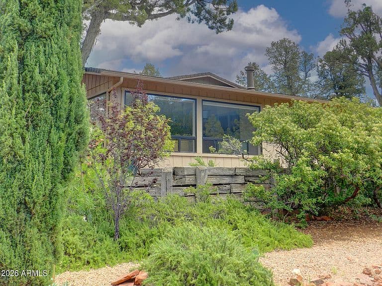 550 BARCELONA Road photo 2