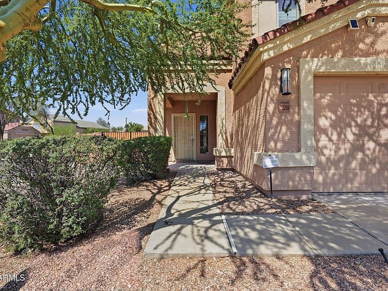 23288 W COCOPAH Street photo 4