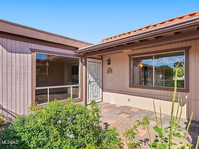 232 N Calle Del Santo photo 5