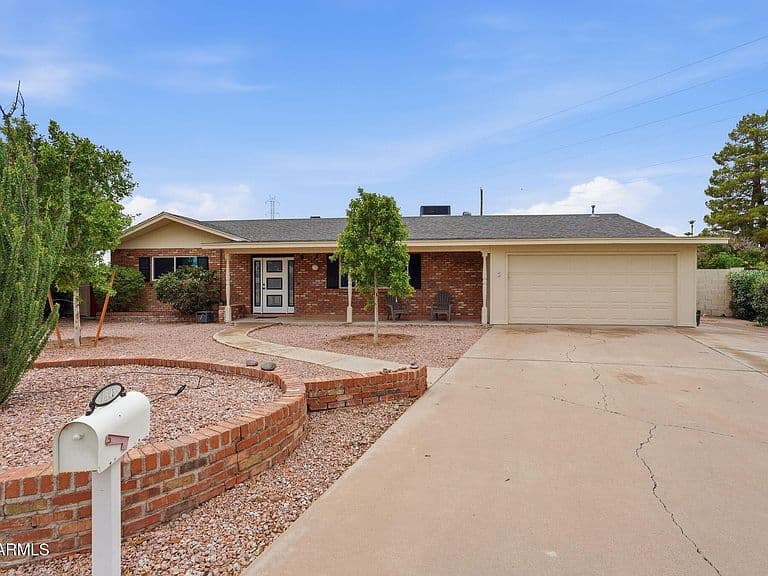 1348 E ENROSE Circle photo 1