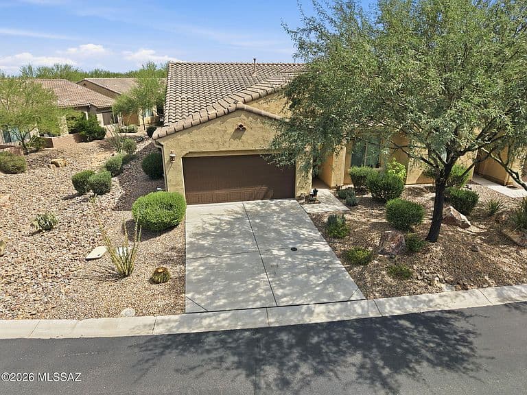 1058 N Echo Ranch Dr photo 1