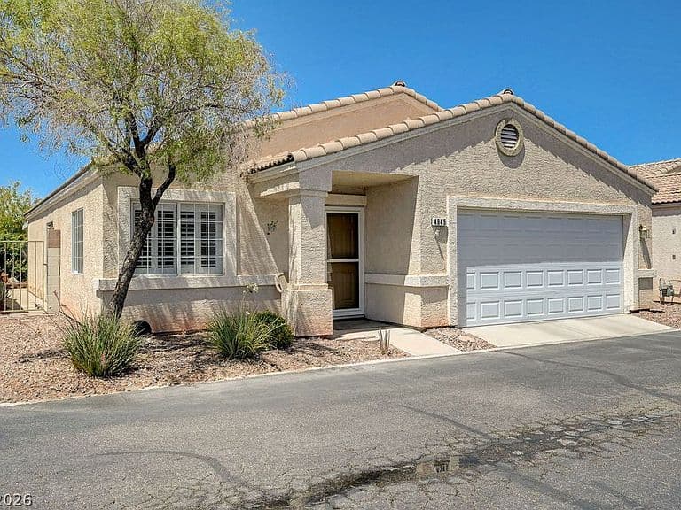 4945 Mascaro Dr photo 2