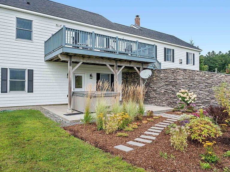 162 Small Pond Road photo 4