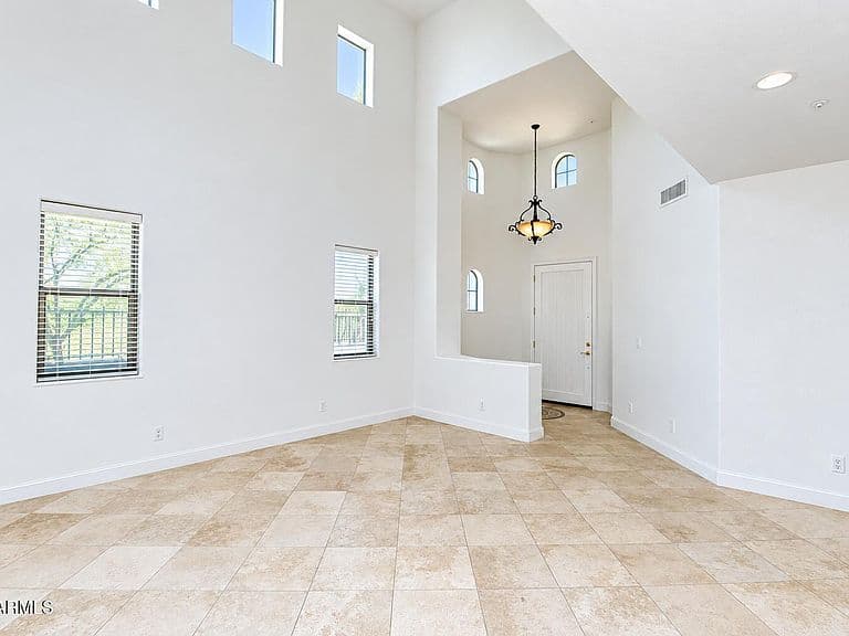 9876 E BAHIA Drive photo 3