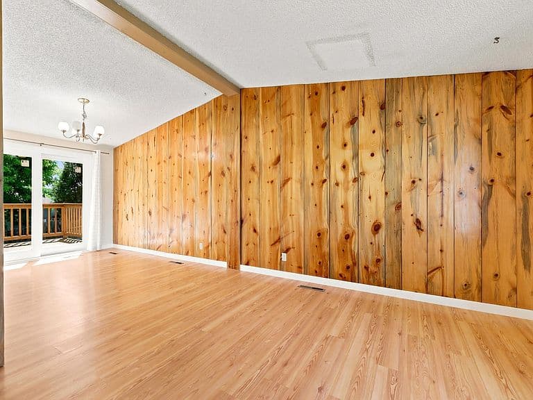 1441 N Heights Ln photo 3