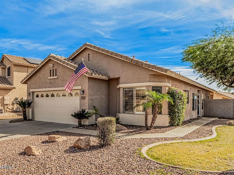 4051 W Desert Hollow Dr photo 4