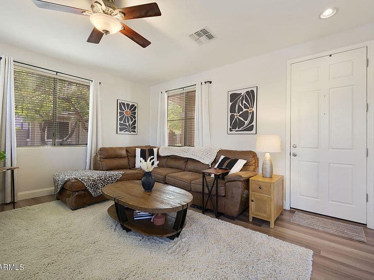 1680 E ELGIN Street photo 3