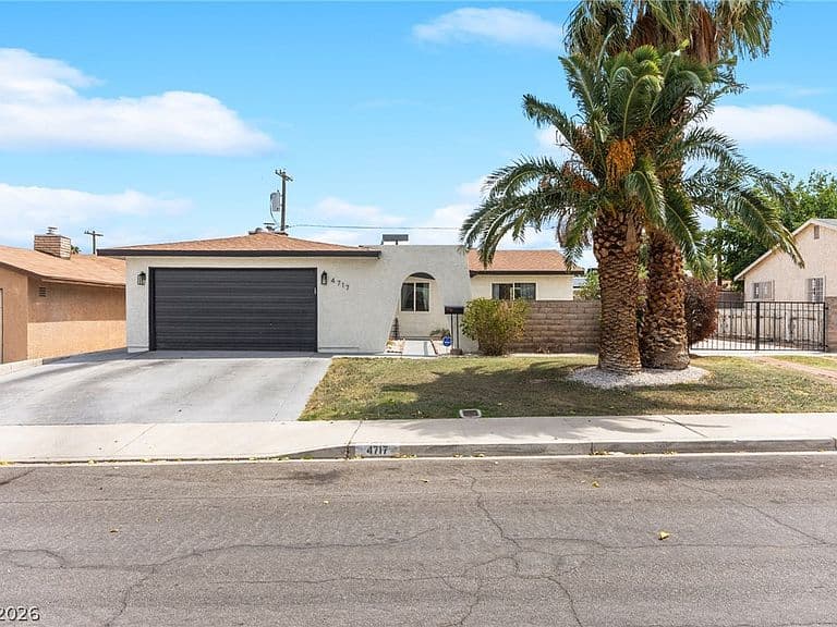 4717 Cinderella Ln photo 1