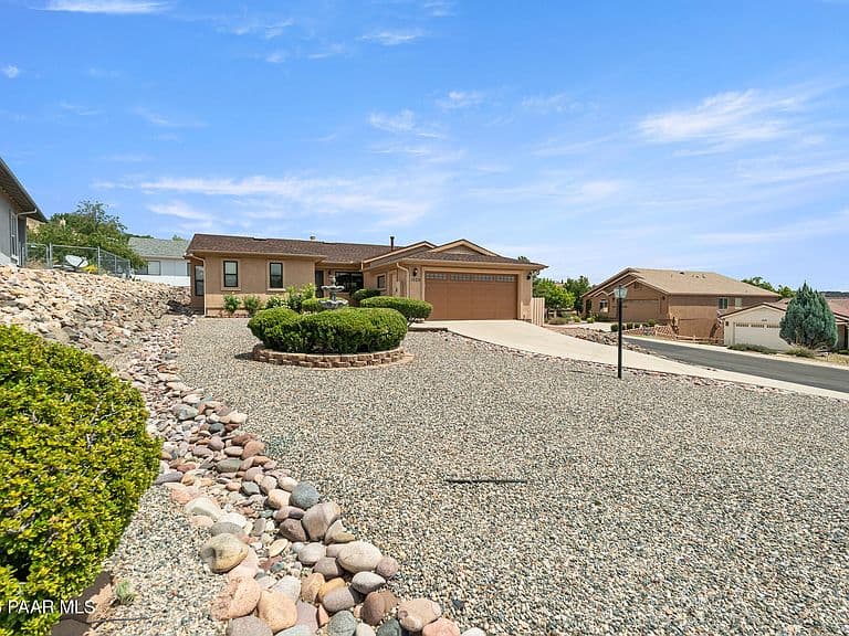 1528 Marvin Gardens Ln photo 3