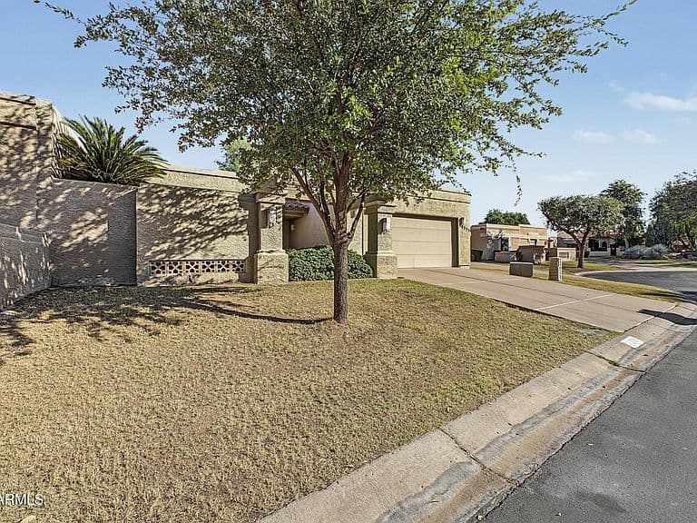 10335 N 104TH Way photo 2