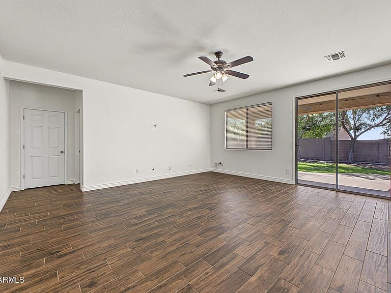 5439 W QUAIL TRACK Drive photo 5