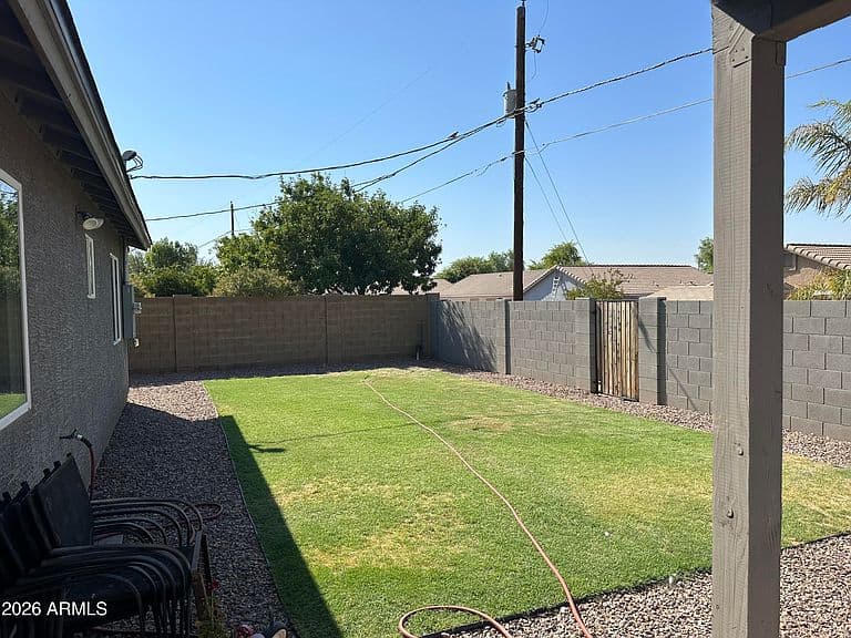 1059 W 5th Ave photo 5