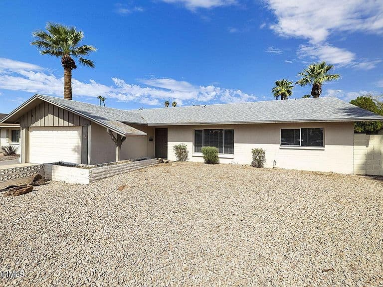 1732 E HERMOSA Drive photo 1