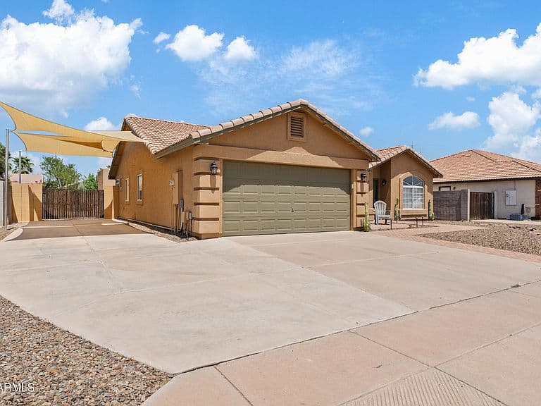 11240 E RAMONA Avenue photo 3