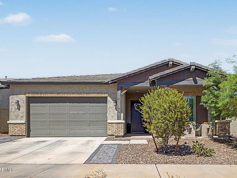 14552 W VOLTAIRE Street photo 1