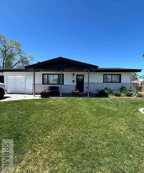 440 Shelley Ave photo 1